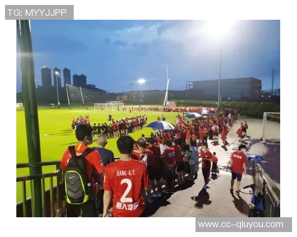 感谢球迷直言媒体人分析广州足球新格局资源利用需谨慎