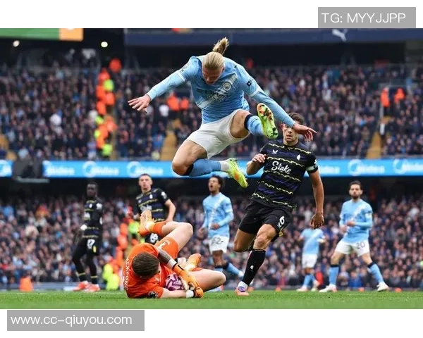 曼城宣布与21岁巴西边锋萨维尼奥续约至2031年展现长期发展计划