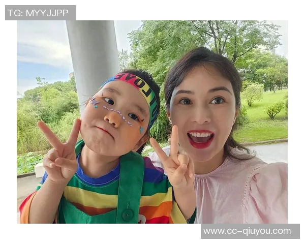 克莱女友甜蜜更新社交媒体秀恩爱我的宝贝我的宝贝让单身狗心碎